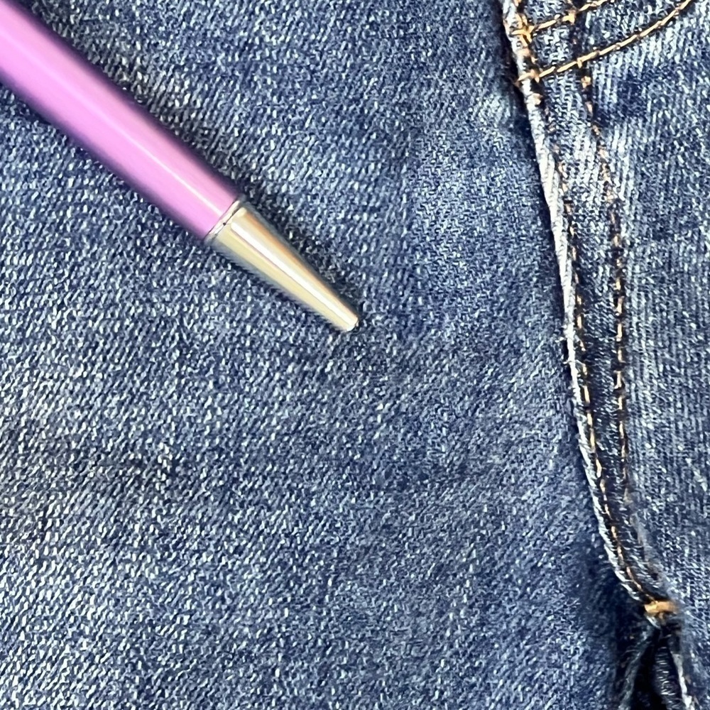 Women’s Madewell 10” Roadtripper jeans sz 26 (has couple flaws) selling cheap! - Picture 9 of 13